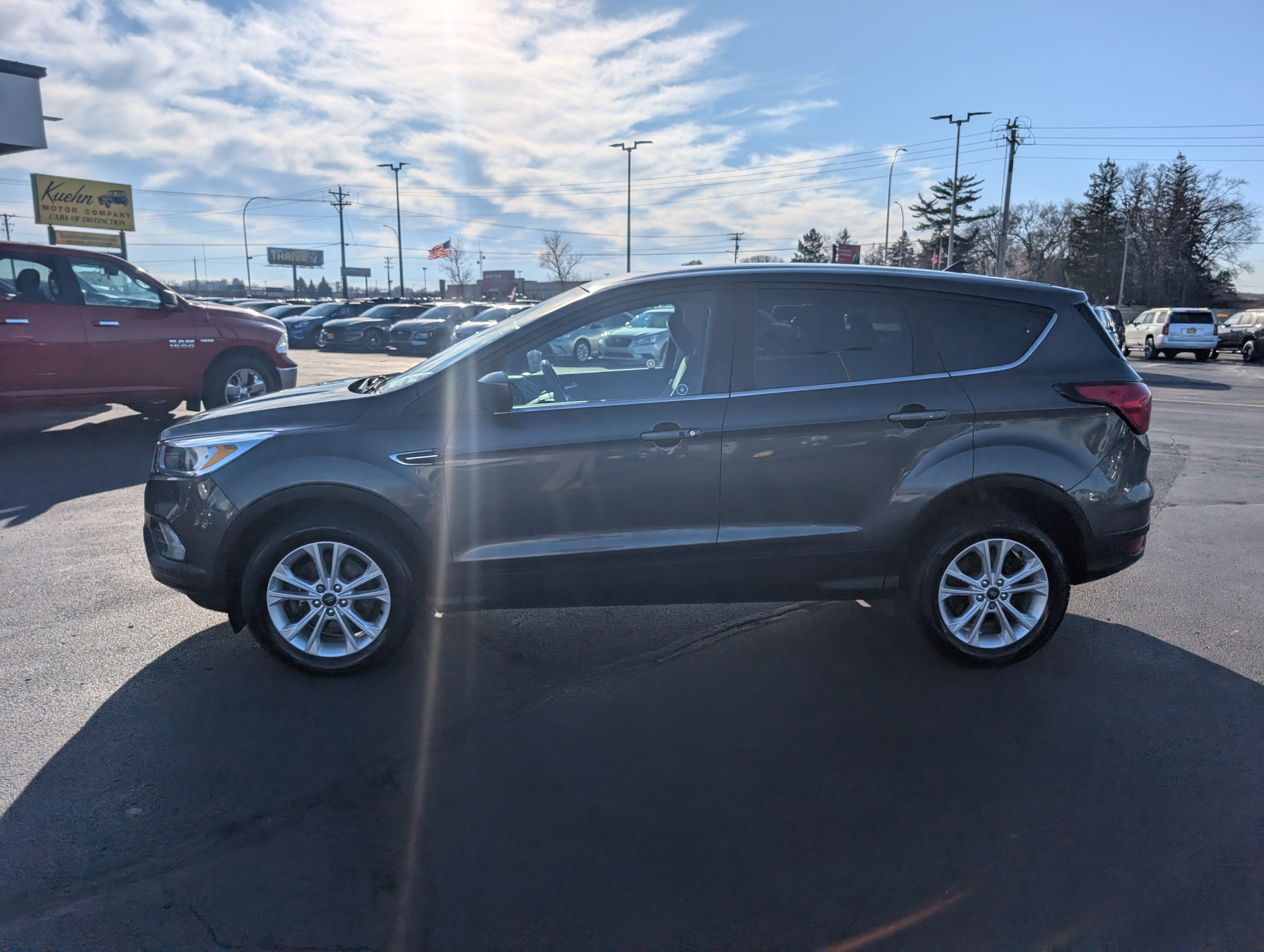 Used 2019 Ford Escape SE image 5