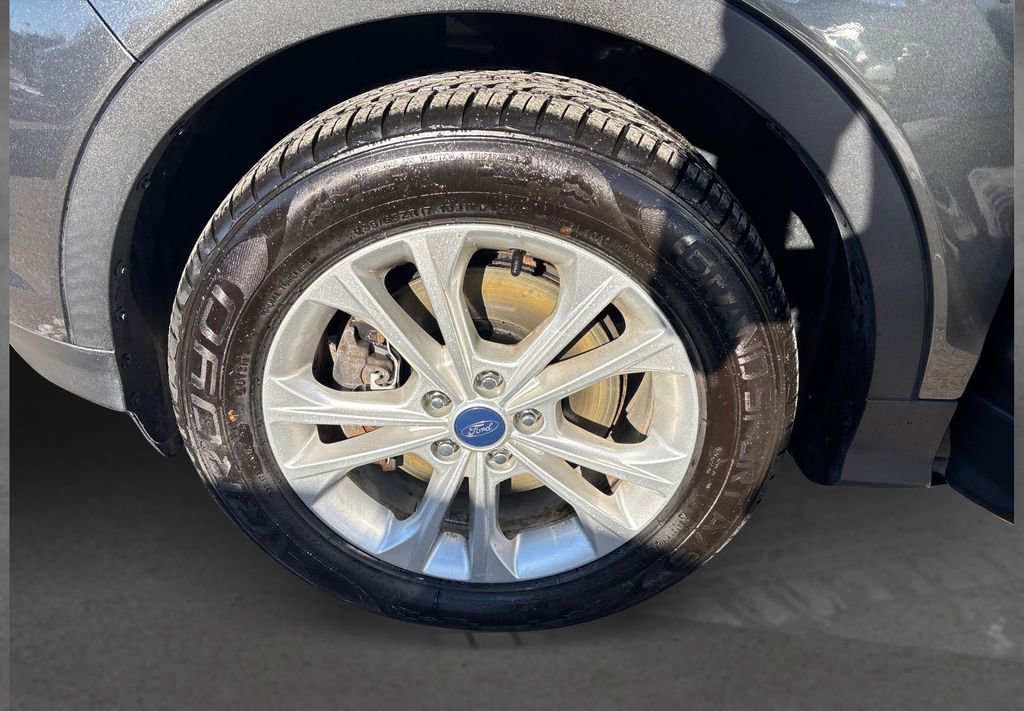 Used 2018 Ford Escape SE w/ SE Sync 3 Package image 12