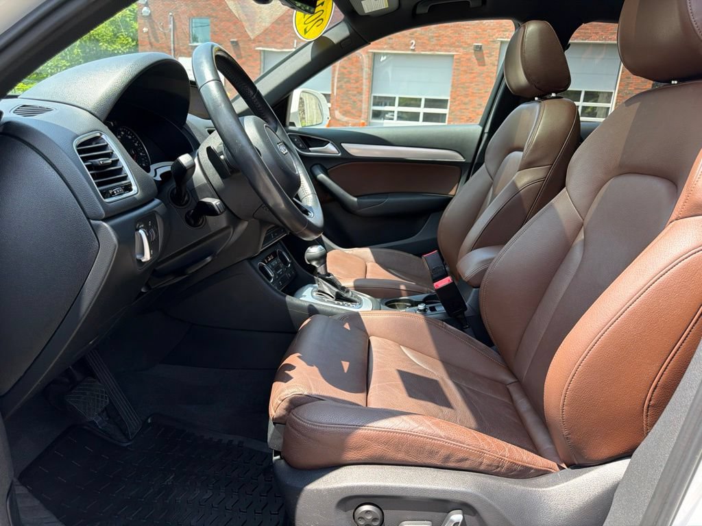 Used 2018 Audi Q3 2.0T Premium w/ Convenience Package AWD/4WD image 14