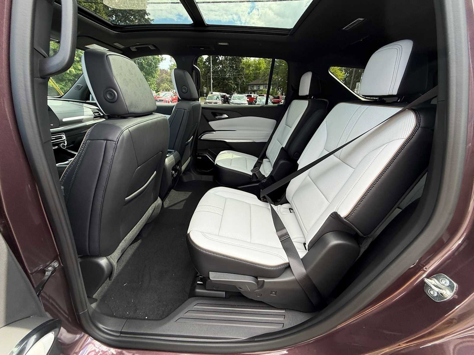 New 2026 Chevrolet Traverse High Country image 23