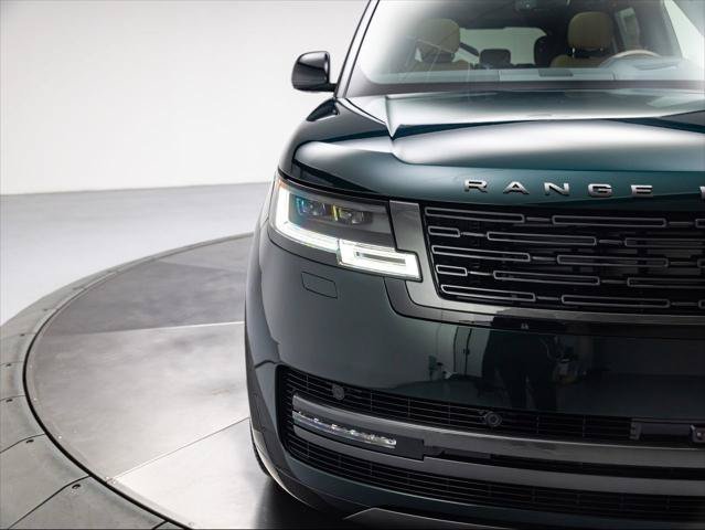 New 2026 Land Rover Range Rover Long Wheelbase SE AWD/4WD image 10