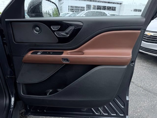 Certified 2023 Lincoln Aviator Reserve w/ Equipment Group 201A AWD/4WD image 19