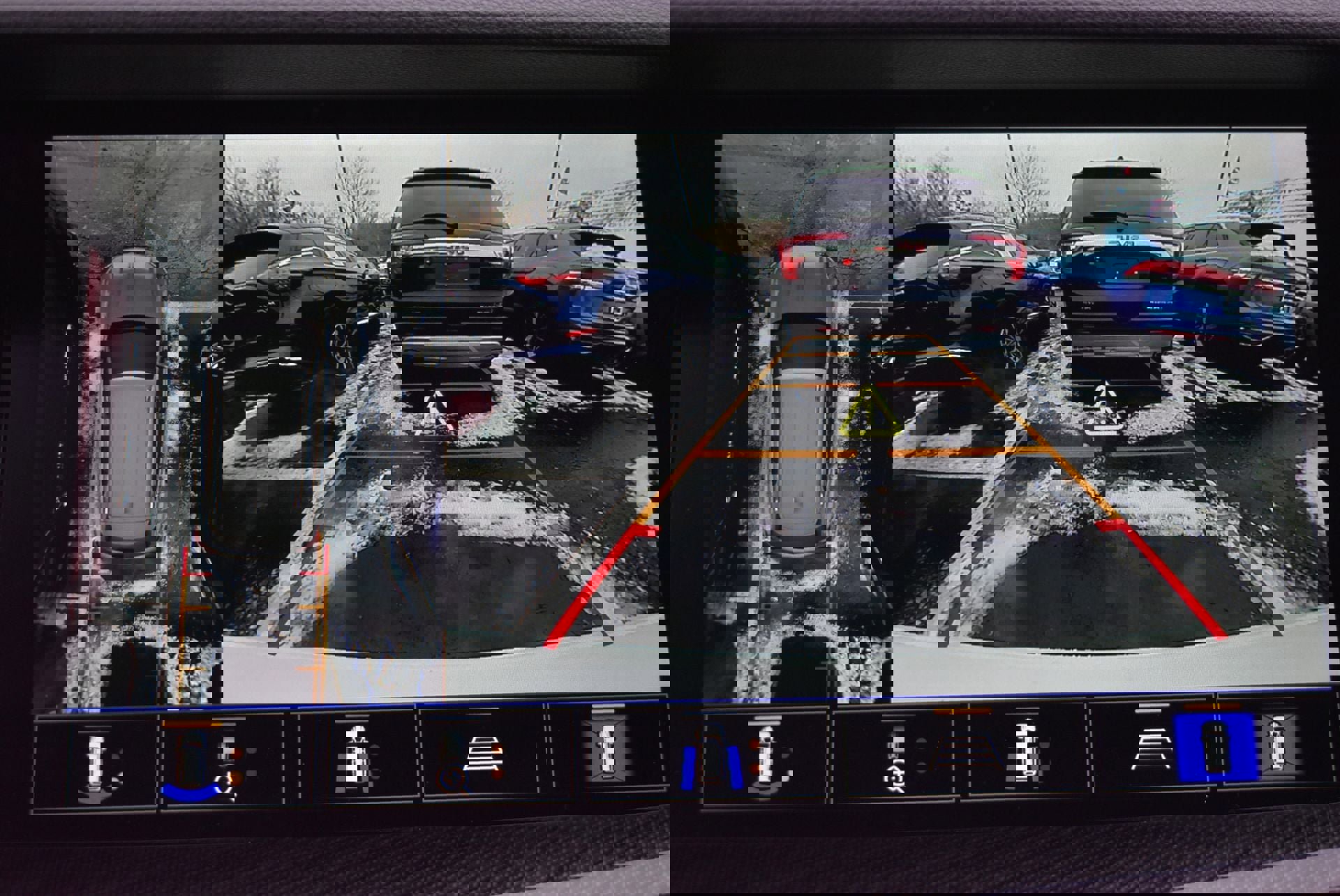 Used 2023 Buick Envision Essence w/ Technology Package I image 27