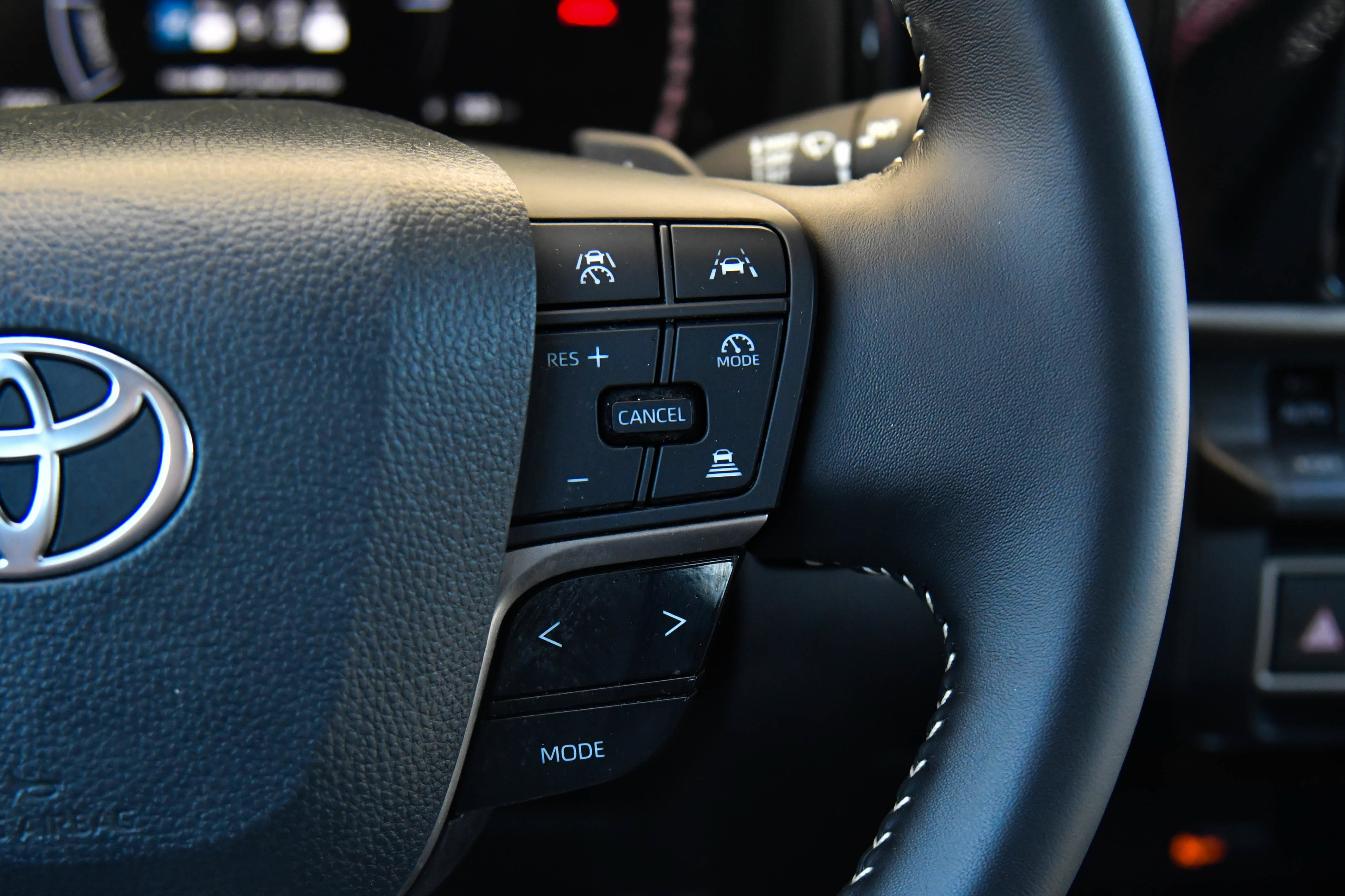 Used 2026 Toyota Camry SE w/ Convenience Package FWD image 33