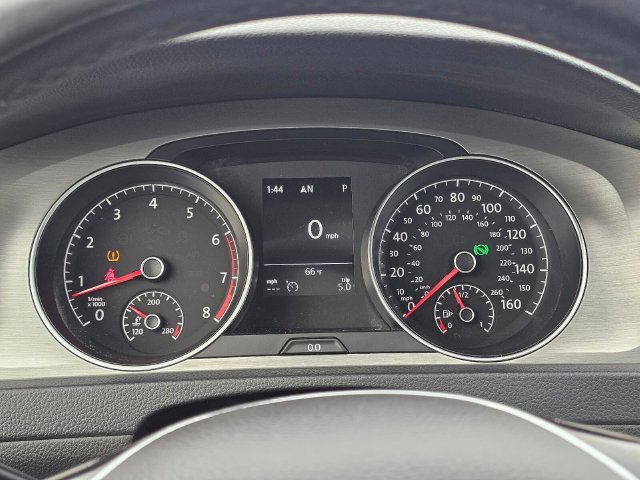 Used 2016 Volkswagen Golf SE FWD image 29