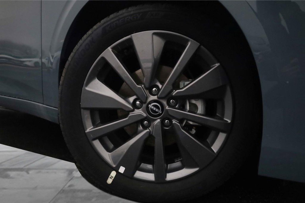 New 2026 Nissan Sentra SL w/ Floor Mat Package image 3