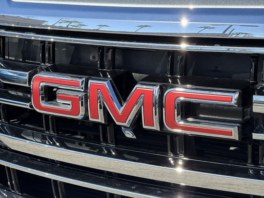 Used 2023 GMC Yukon XL SLT w/ SLT Premium Package AWD/4WD image 31