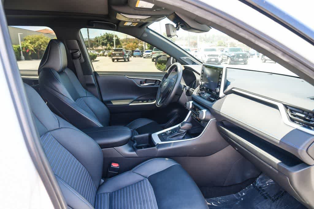 Used 2022 Toyota RAV4 XSE AWD/4WD image 15