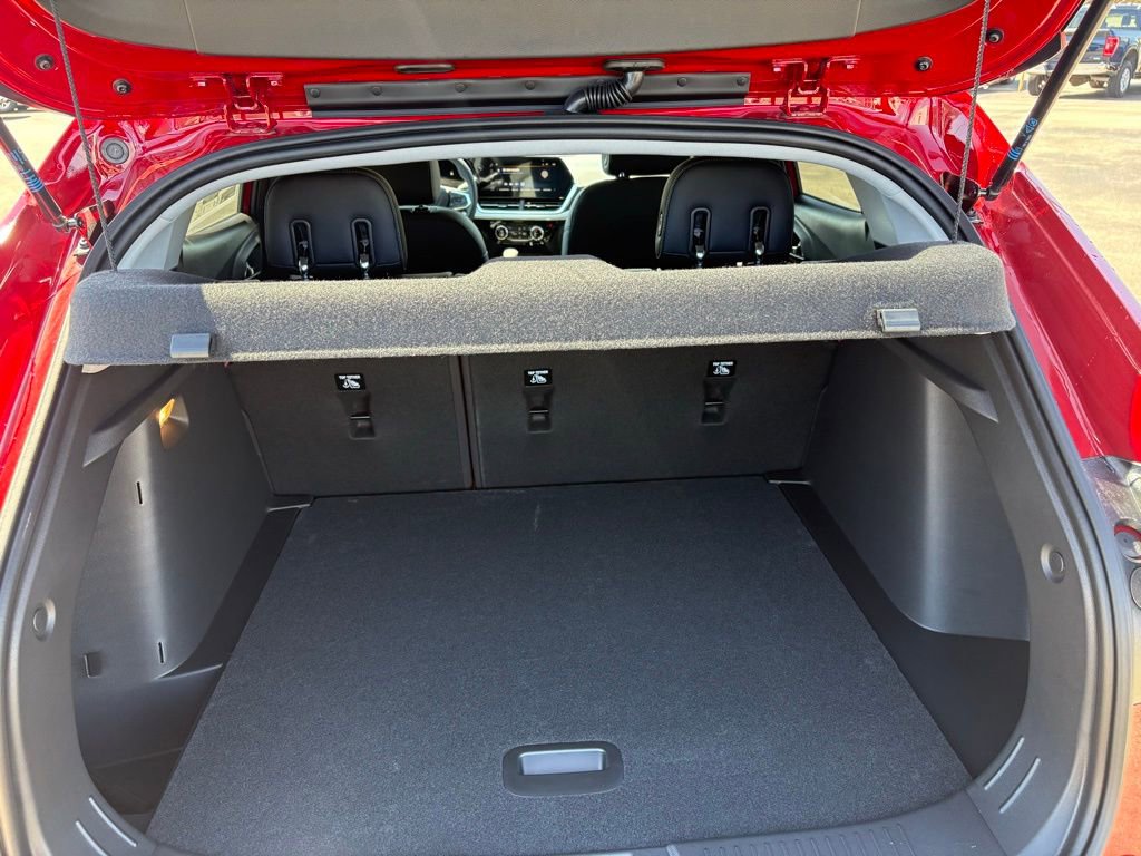 New 2026 Chevrolet Trax LT image 14
