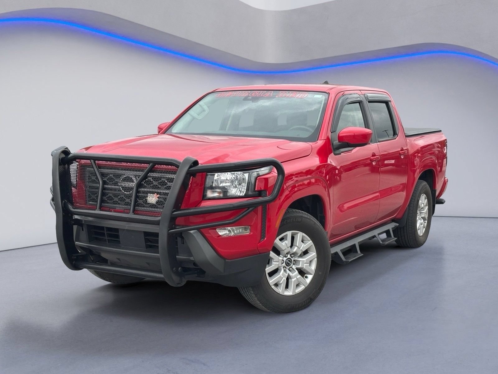 Used 2022 Nissan Frontier SV RWD image 2