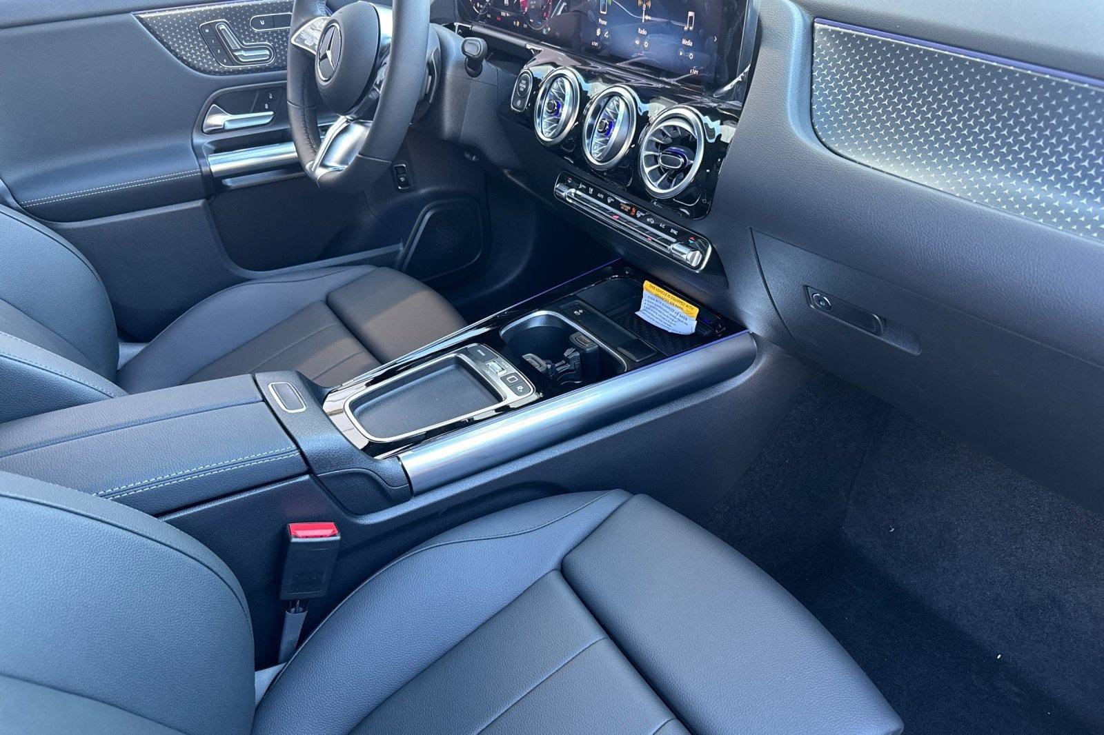 New 2025 Mercedes-Benz GLA 250 4MATIC image 25