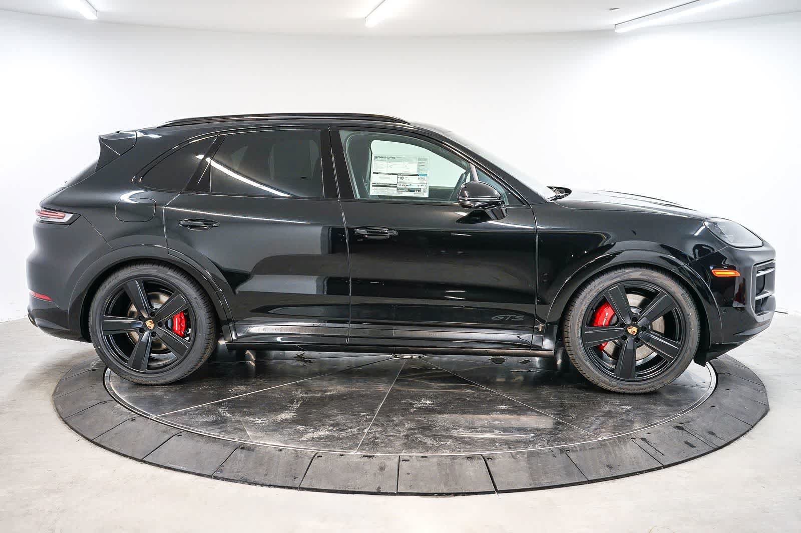 New 2026 Porsche Cayenne GTS AWD/4WD image 8