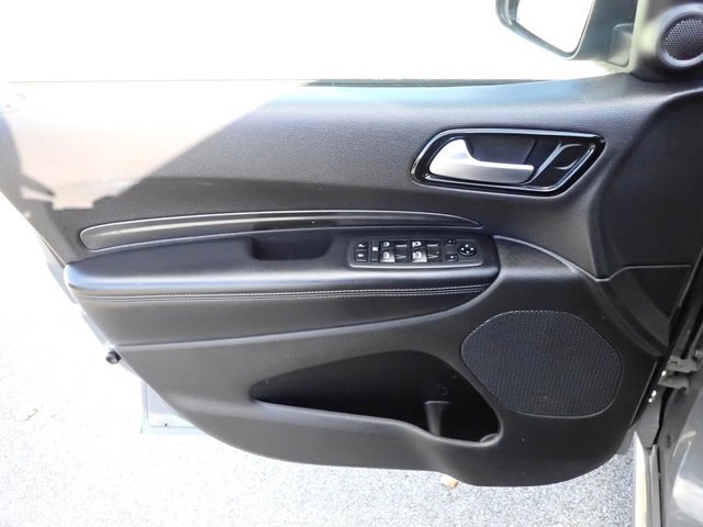 Used 2021 Dodge Durango SXT image 18