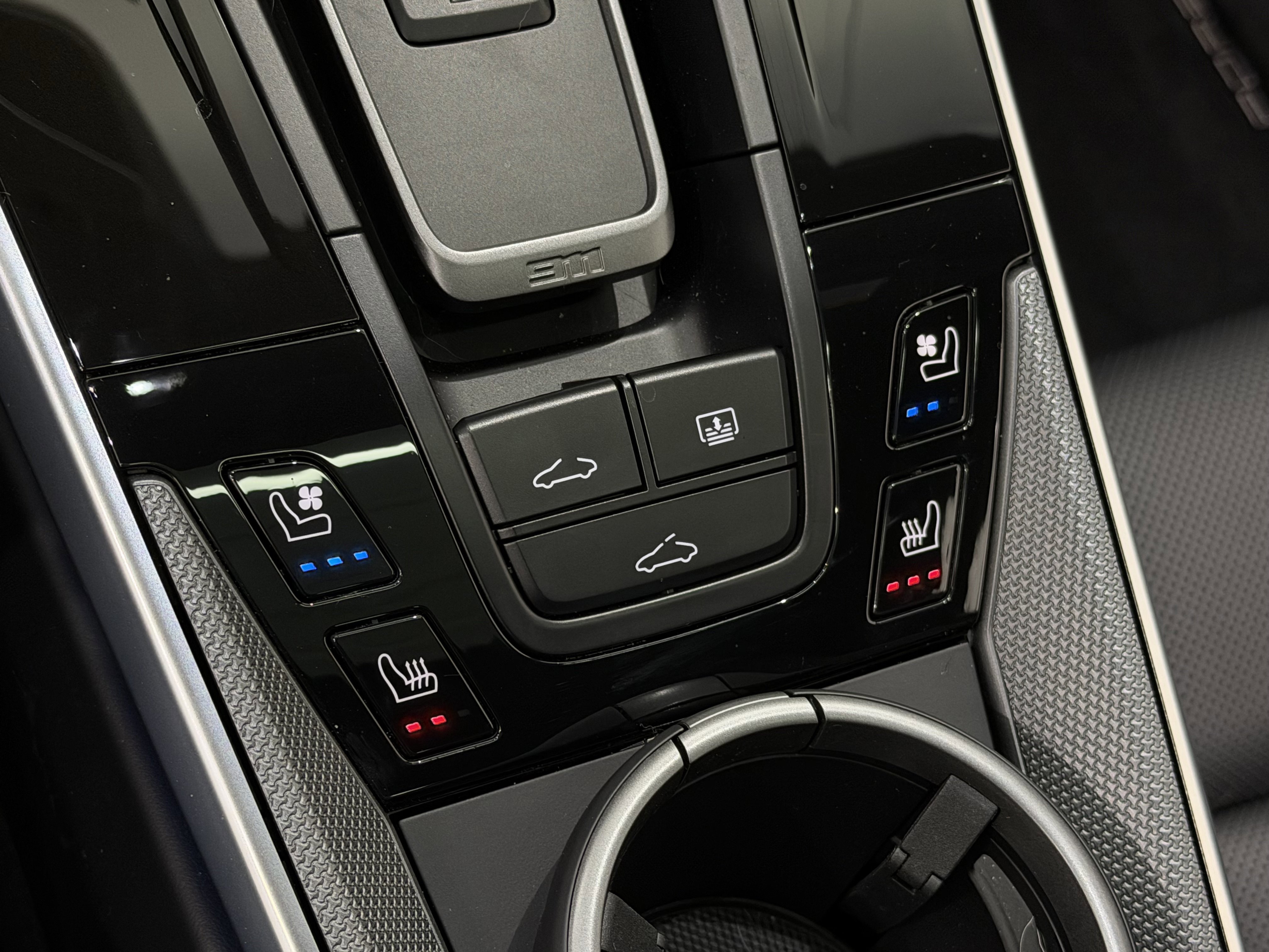 Certified 2025 Porsche 911 Carrera S image 37