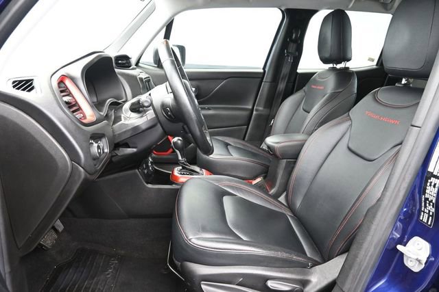 Used 2018 Jeep Renegade Trailhawk w/ Cold Weather Group II AWD/4WD image 26