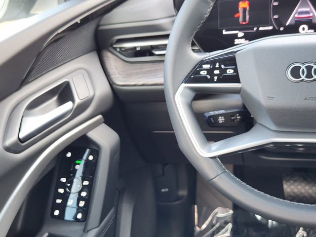 New 2025 Audi Q5 Premium image 24