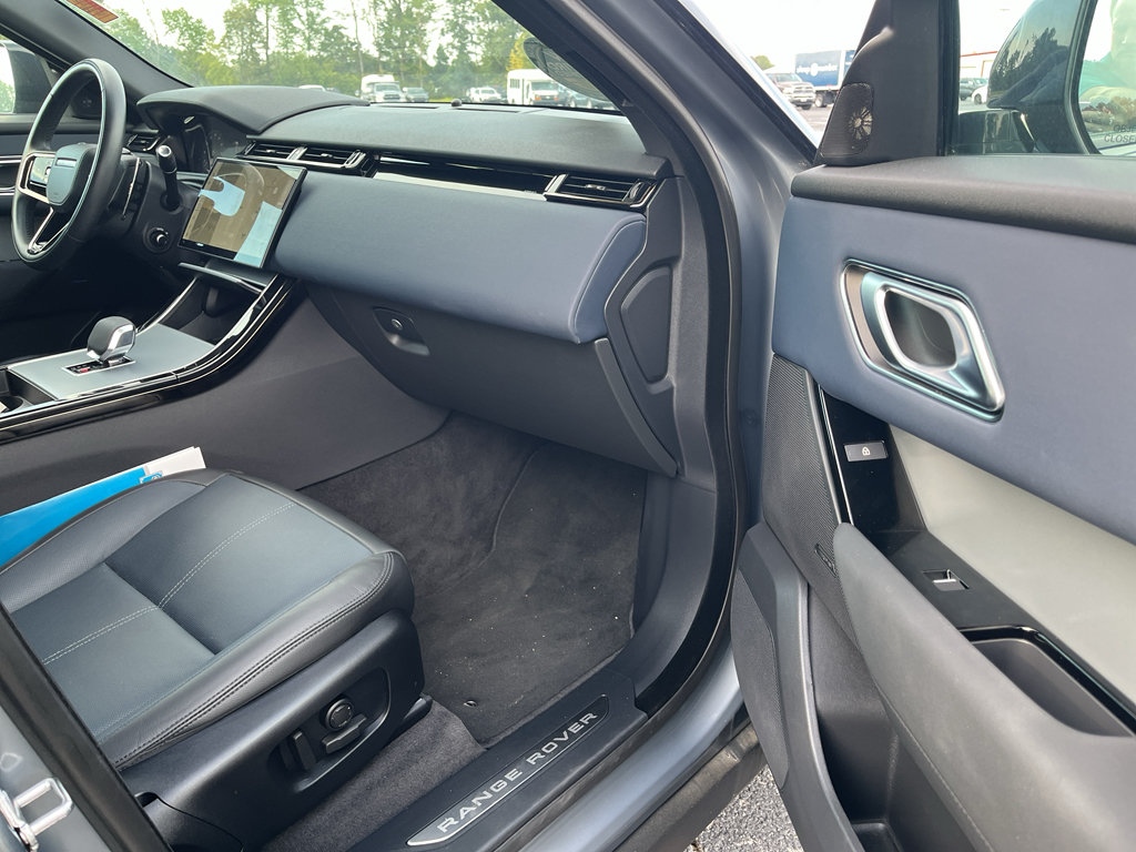 Used 2025 Land Rover Range Rover Velar S AWD/4WD image 19