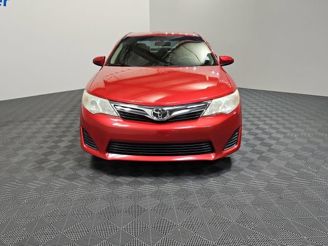 Used 2014 Toyota Camry LE image 9