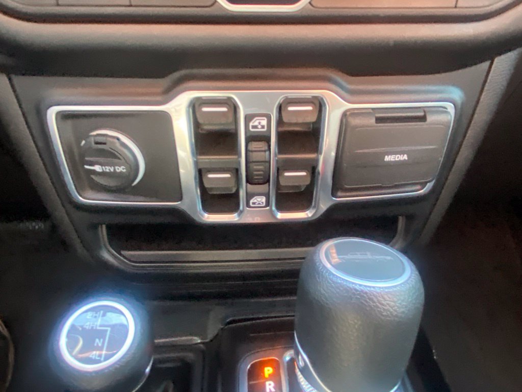 Used 2023 Jeep Gladiator Sport AWD/4WD image 37