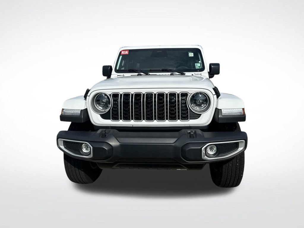 Used 2026 Jeep Wrangler Unlimited Sahara AWD/4WD image 5