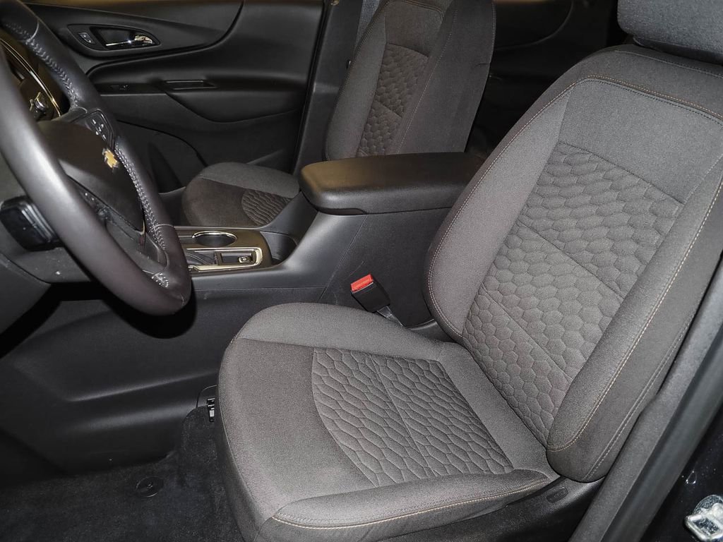 Used 2020 Chevrolet Equinox LT image 20