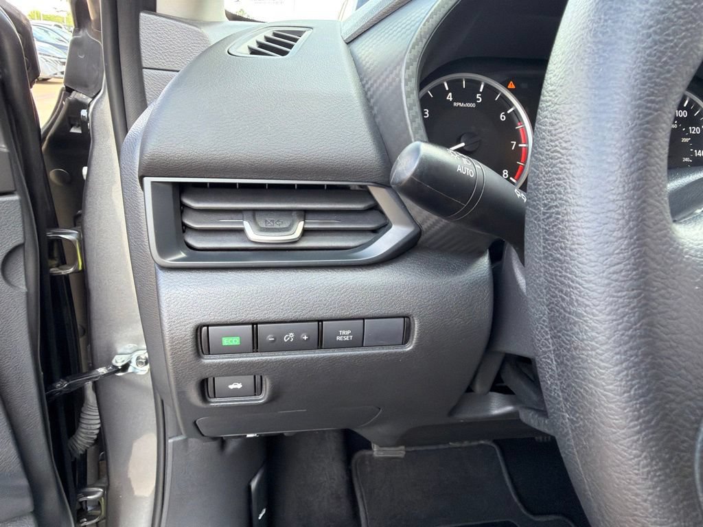 Used 2025 Nissan Sentra S FWD image 26