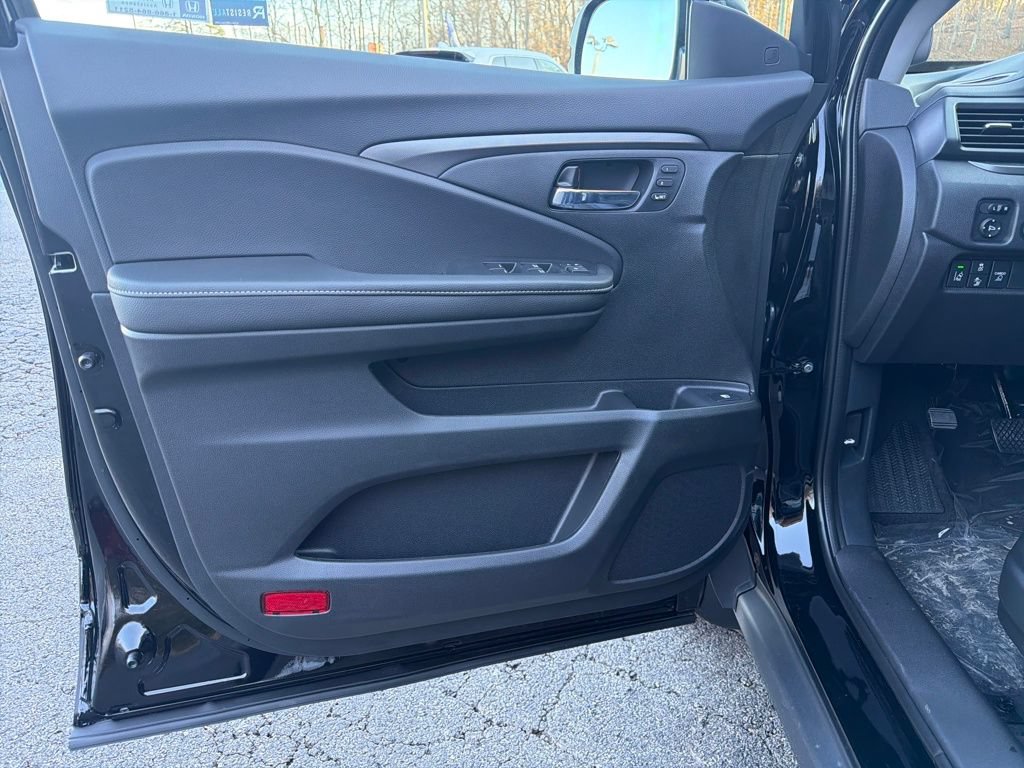 New 2026 Honda Ridgeline RTL image 12