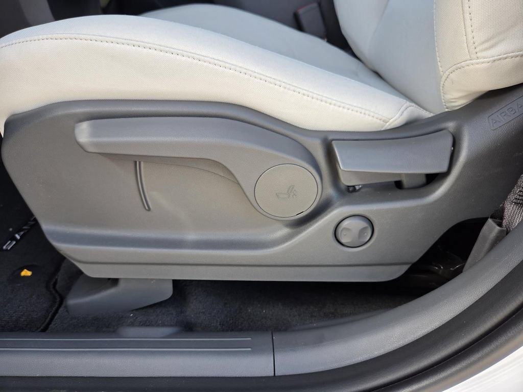 New 2027 Hyundai Santa Fe SE FWD image 22