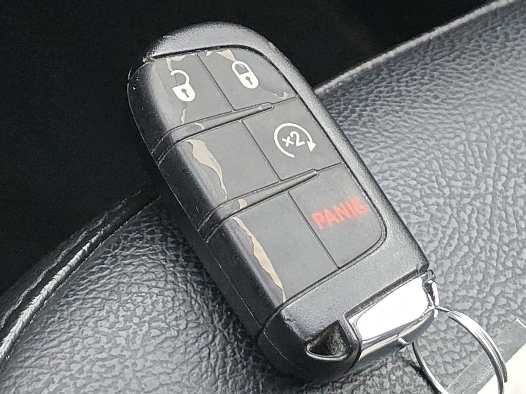 Used 2022 Jeep Compass Limited image 35