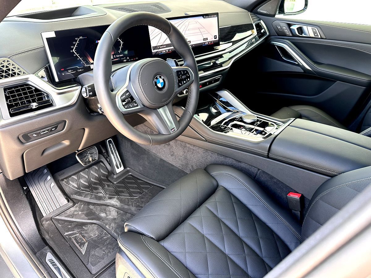 New 2026 BMW X6 xDrive40i w/ Climate Comfort Package image 12