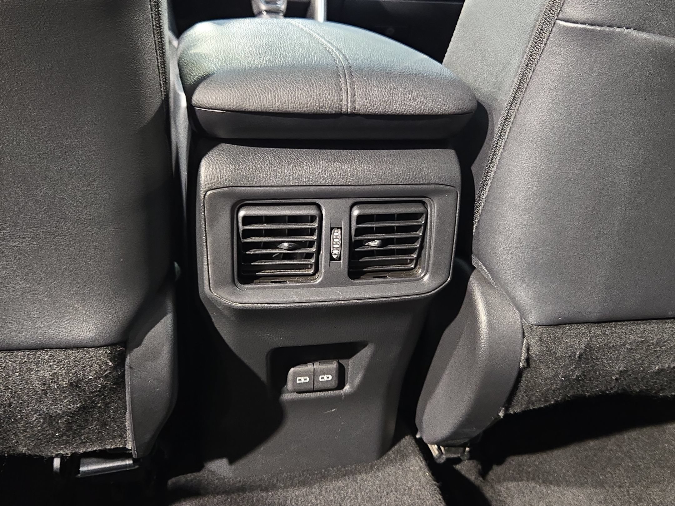 Used 2023 Toyota RAV4 XLE Premium AWD/4WD image 38