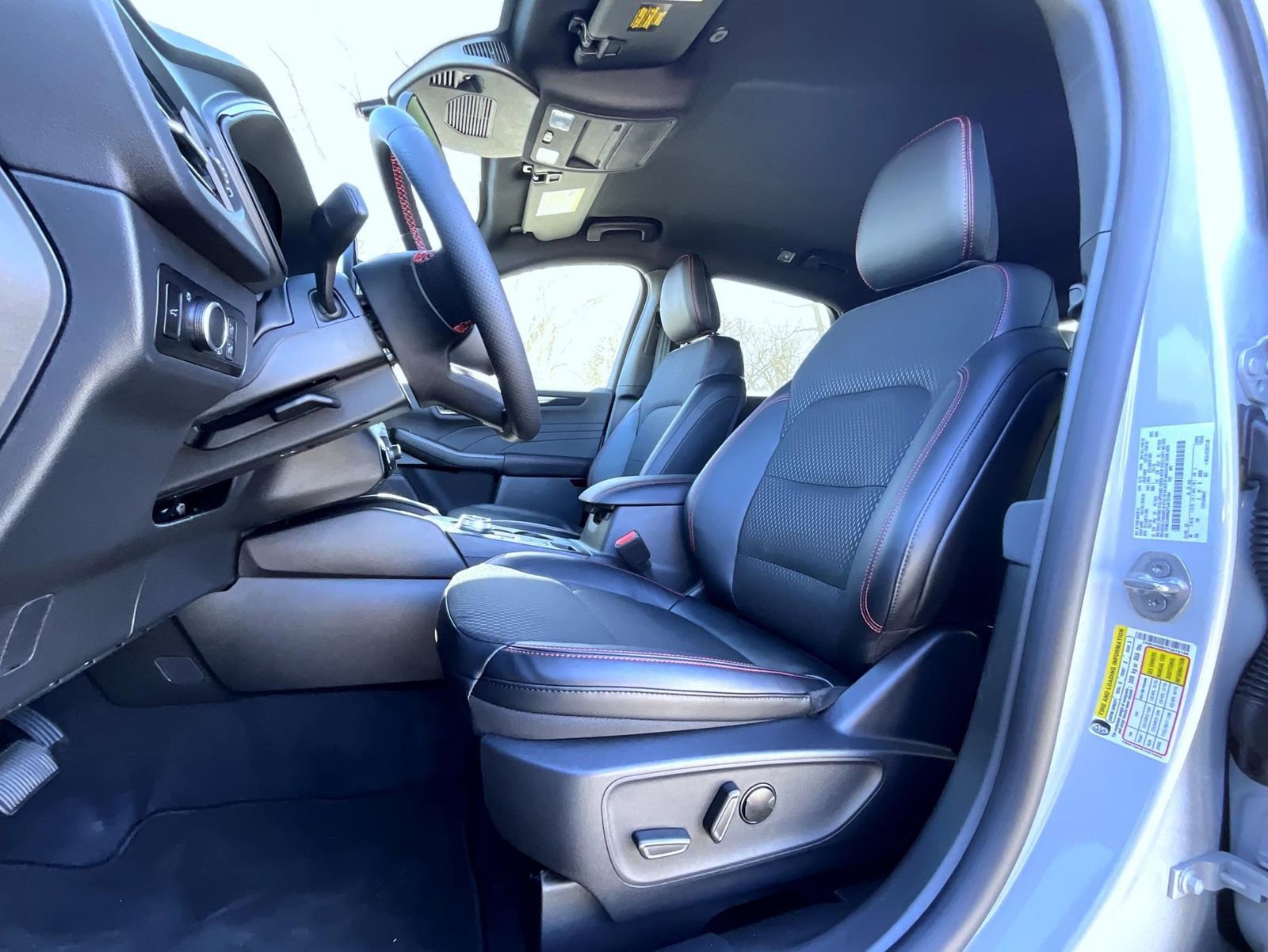 New 2026 Ford Escape ST-Line w/ Tech Pack #1 image 10