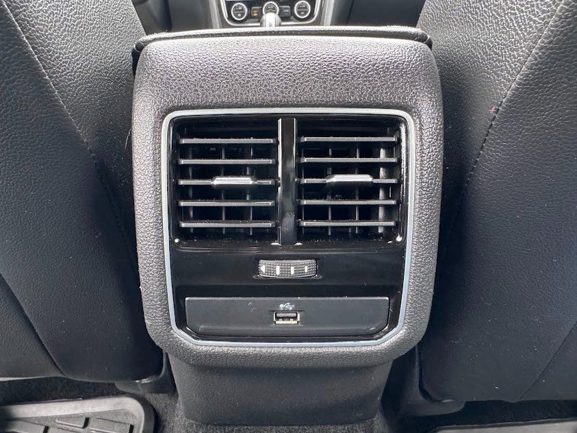 Used 2018 Volkswagen Passat 3.6 image 41