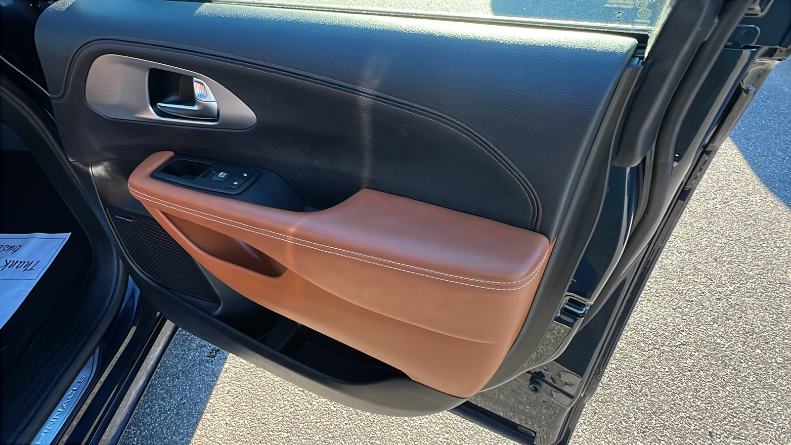 Certified 2024 Chrysler Pacifica Pinnacle image 20