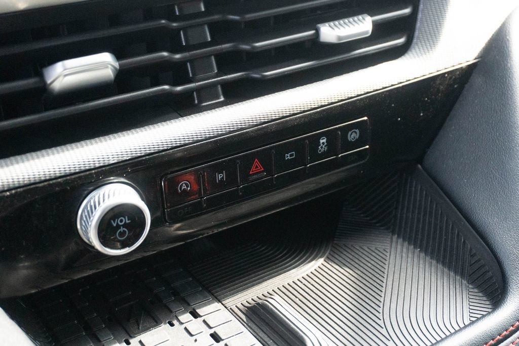 Used 2025 Ford Explorer ST-Line w/ Premium Package RWD image 29