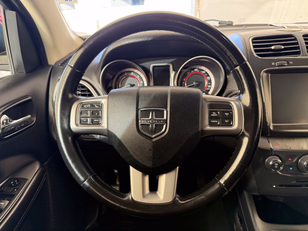Used 2019 Dodge Journey Crossroad w/ Driver Convenience Group FWD image 27