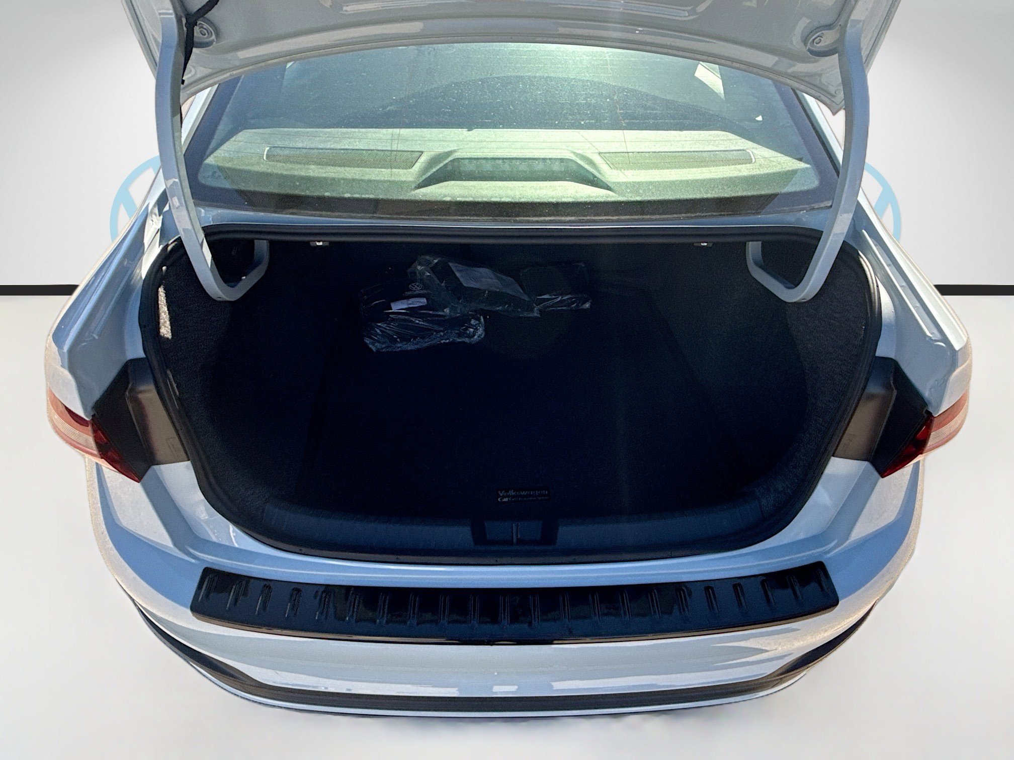 Certified 2025 Volkswagen Jetta Sport image 25