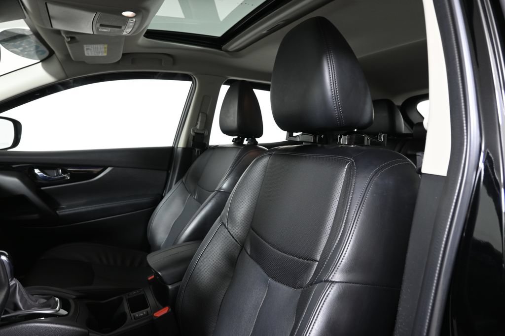 Used 2022 Nissan Rogue Sport SL w/ Premium Package AWD/4WD image 16