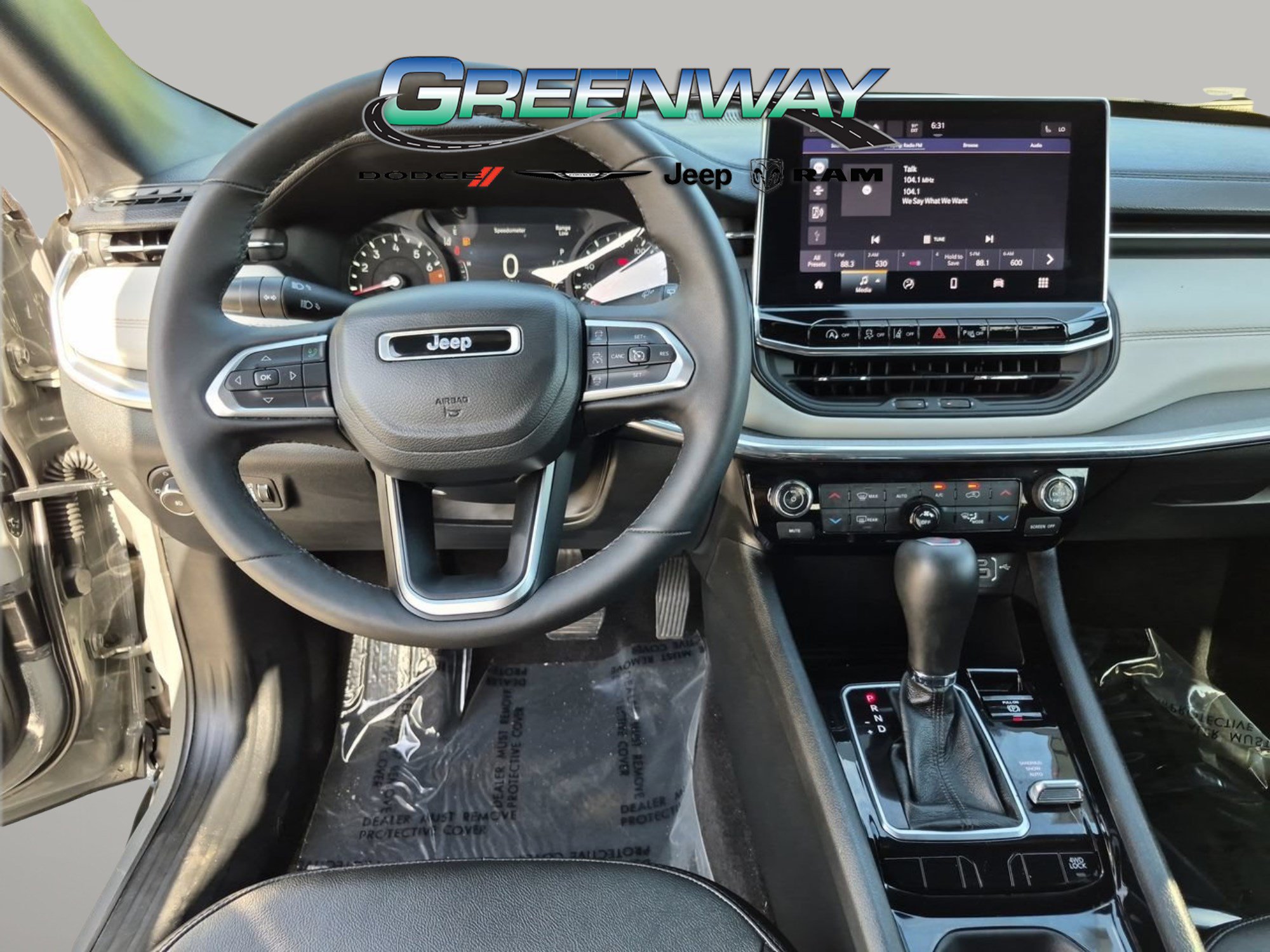 Used 2023 Jeep Compass Limited AWD/4WD image 9