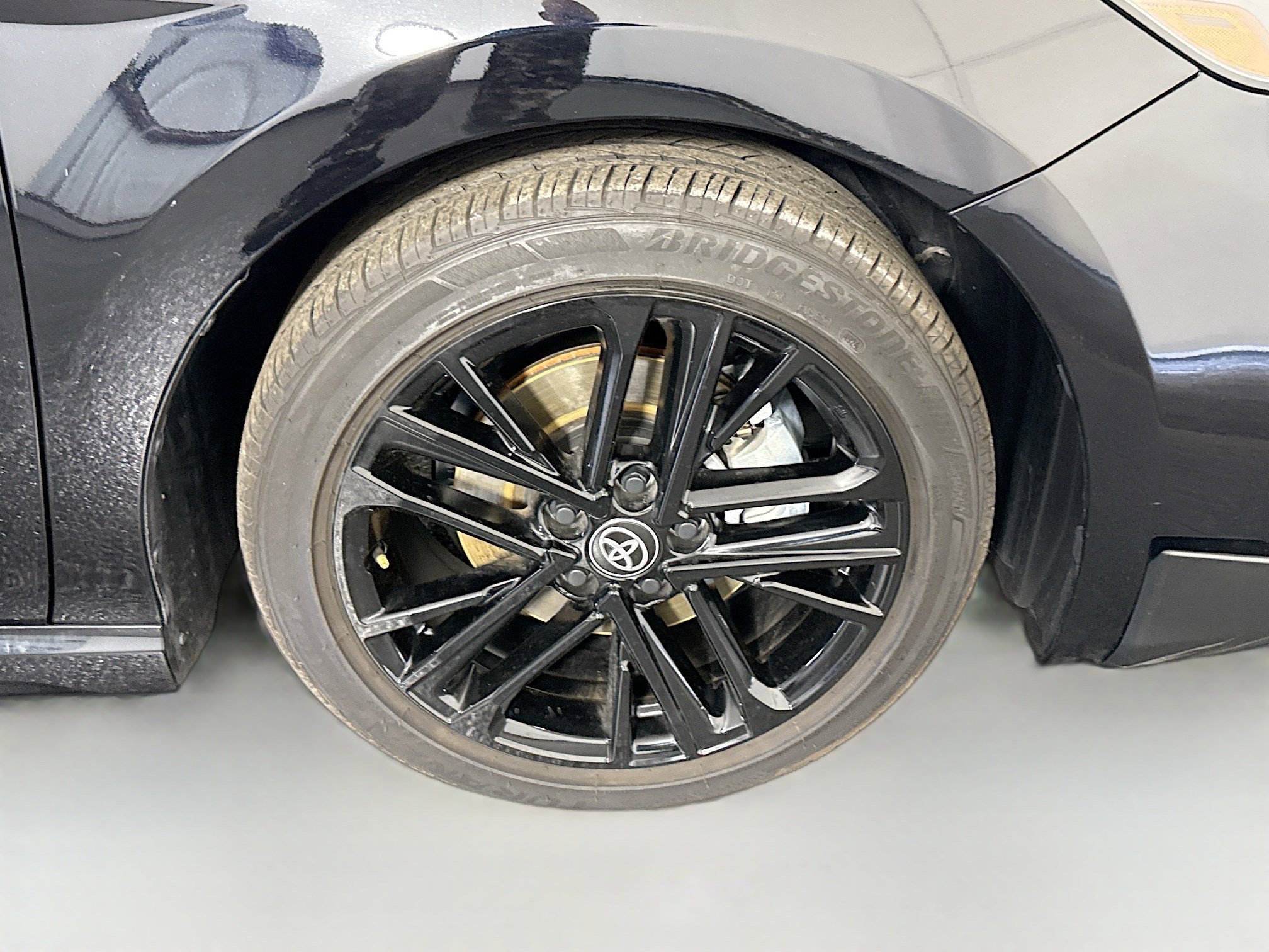 Used 2025 Toyota Camry SE w/ Convenience Package image 32