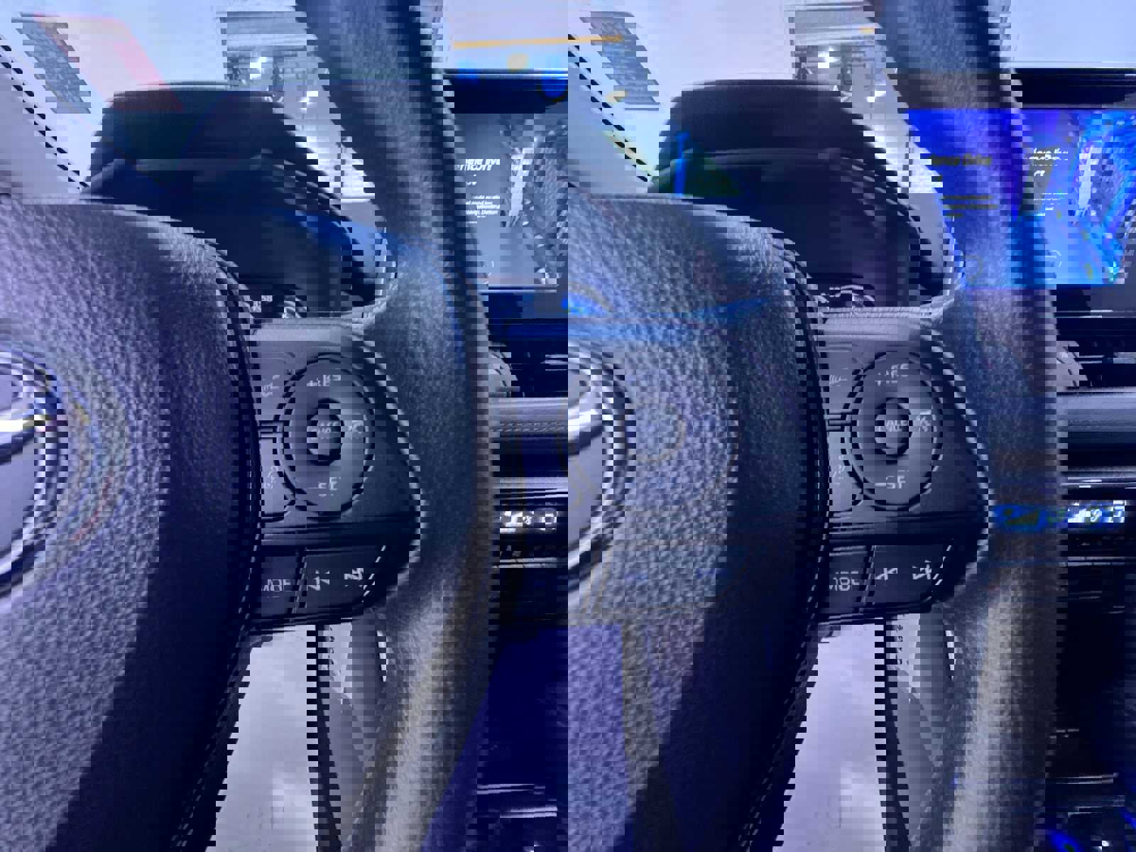 Used 2024 Toyota RAV4 LE AWD/4WD image 13