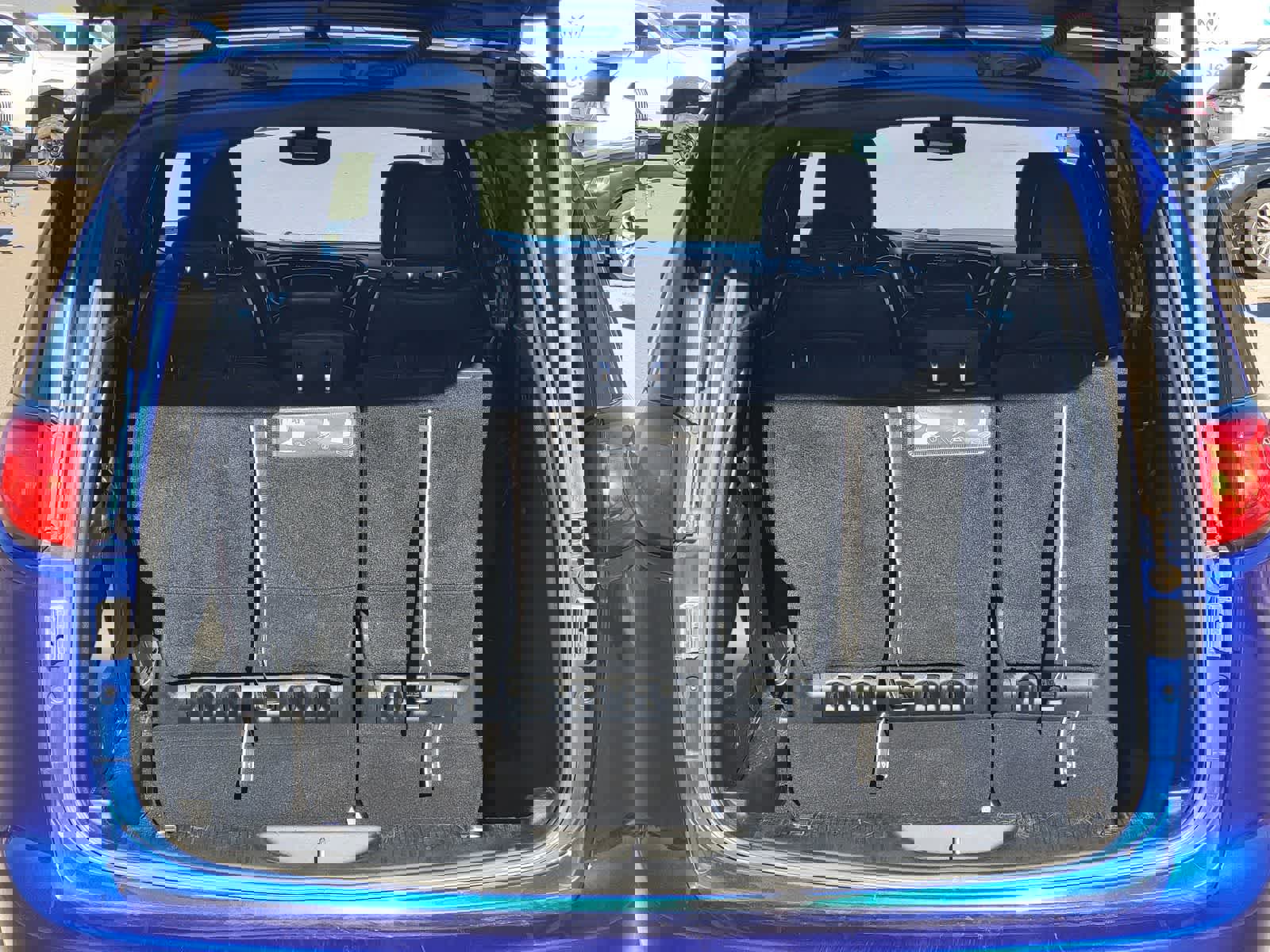 Used 2020 Chrysler Pacifica Touring-L Plus image 29