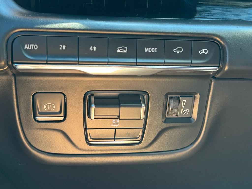Used 2021 Cadillac Escalade Premium Luxury Platinum AWD/4WD image 32