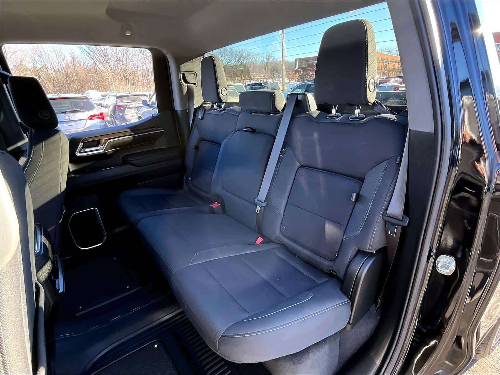 Used 2023 Chevrolet Silverado 1500 RST w/ Rally Edition AWD/4WD image 14