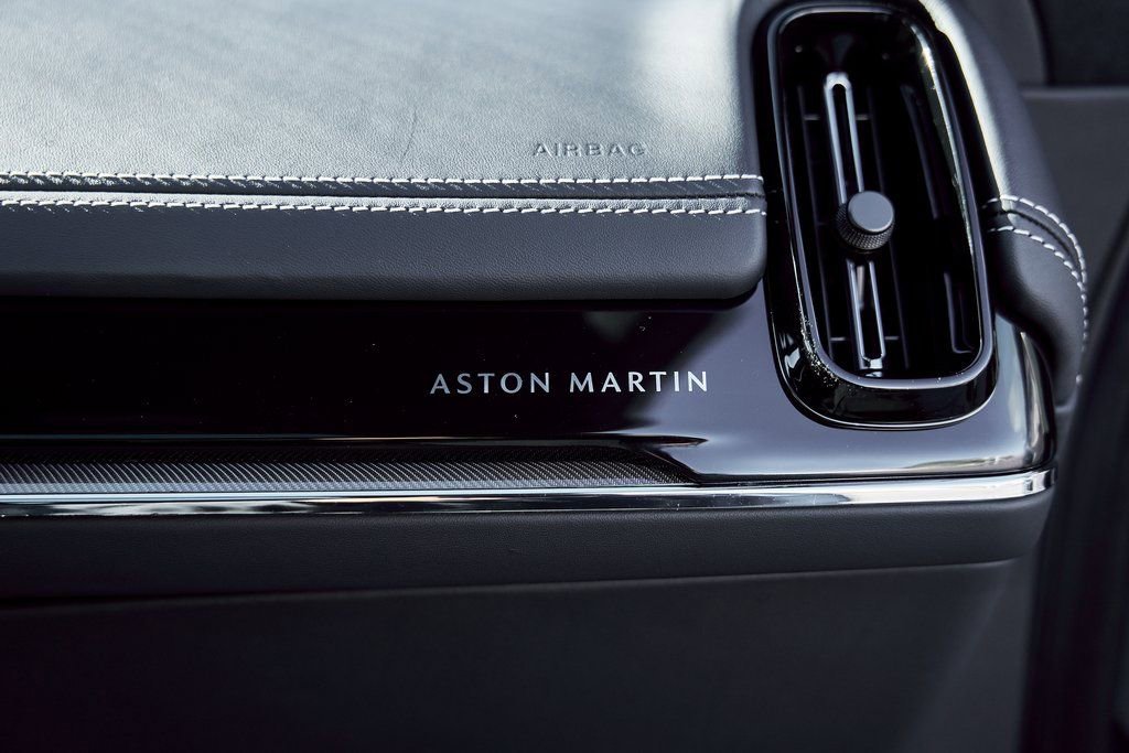 Used 2025 Aston Martin DBX 707 image 43