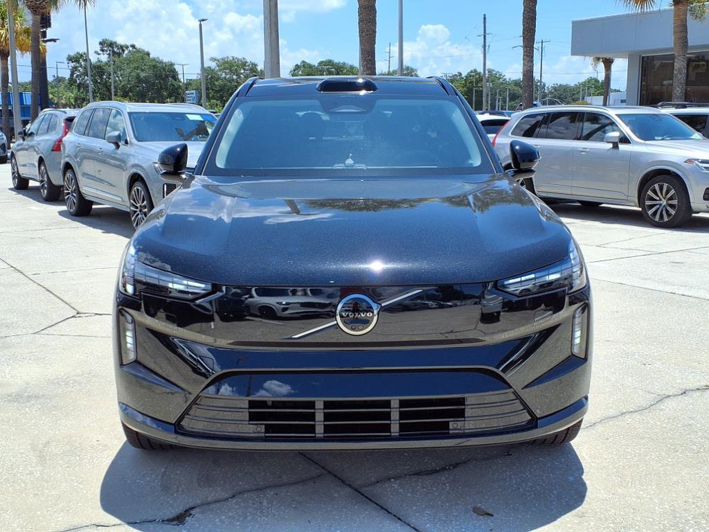 Used 2025 Volvo EX90 Ultra image 2