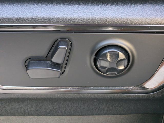 Used 2025 RAM 1500 Limited image 17