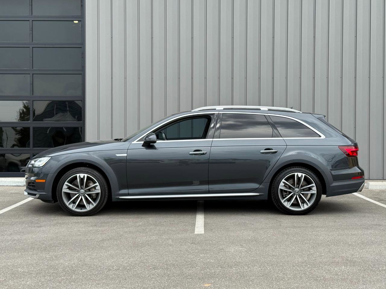 Used 2019 Audi A4 2.0T allroad Premium Plus w/ Premium Plus Package AWD/4WD image 8