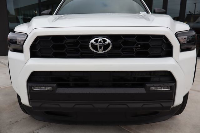 Used 2025 Toyota 4Runner TRD Off-Road image 9