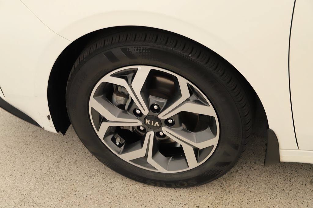 Used 2020 Kia Forte LXS FWD image 35